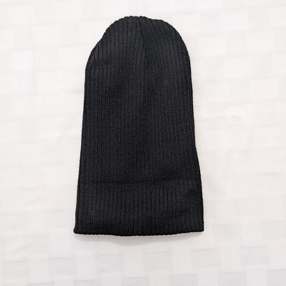 Black Ribbed Knit Beanie